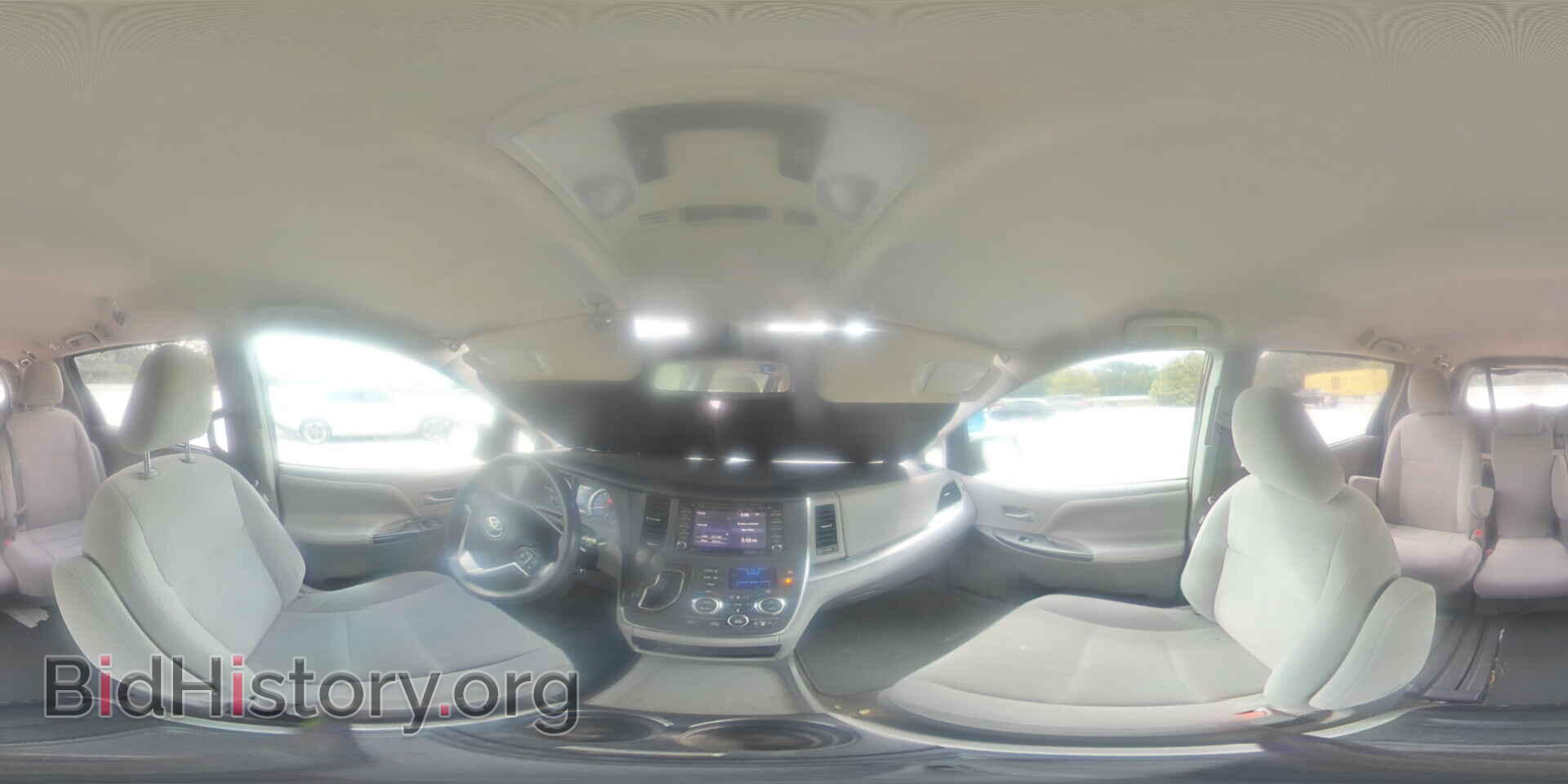 2018 TOYOTA SIENNA - VIN: 5TDKZ3DC4JS905764 - Фото 15