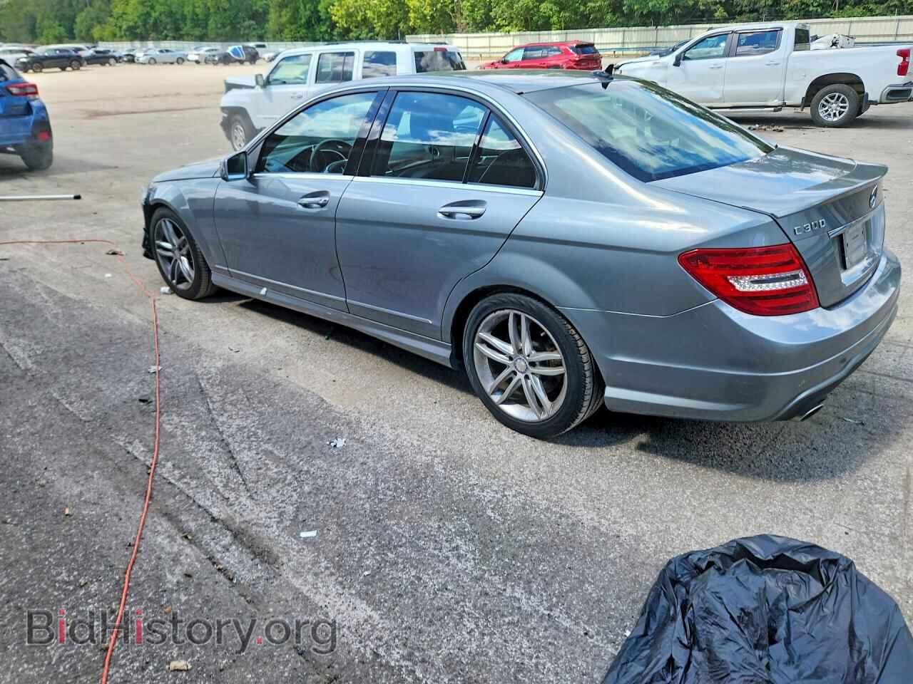 2013 MERCEDES-BENZ C-CLASS - VIN: WDDGF8AB2DR277249 - Фото 2