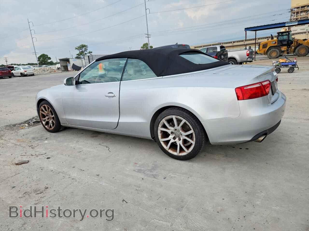 2010 AUDI A5 - VIN: WAUAFAFH8AN015658 - Photo 2