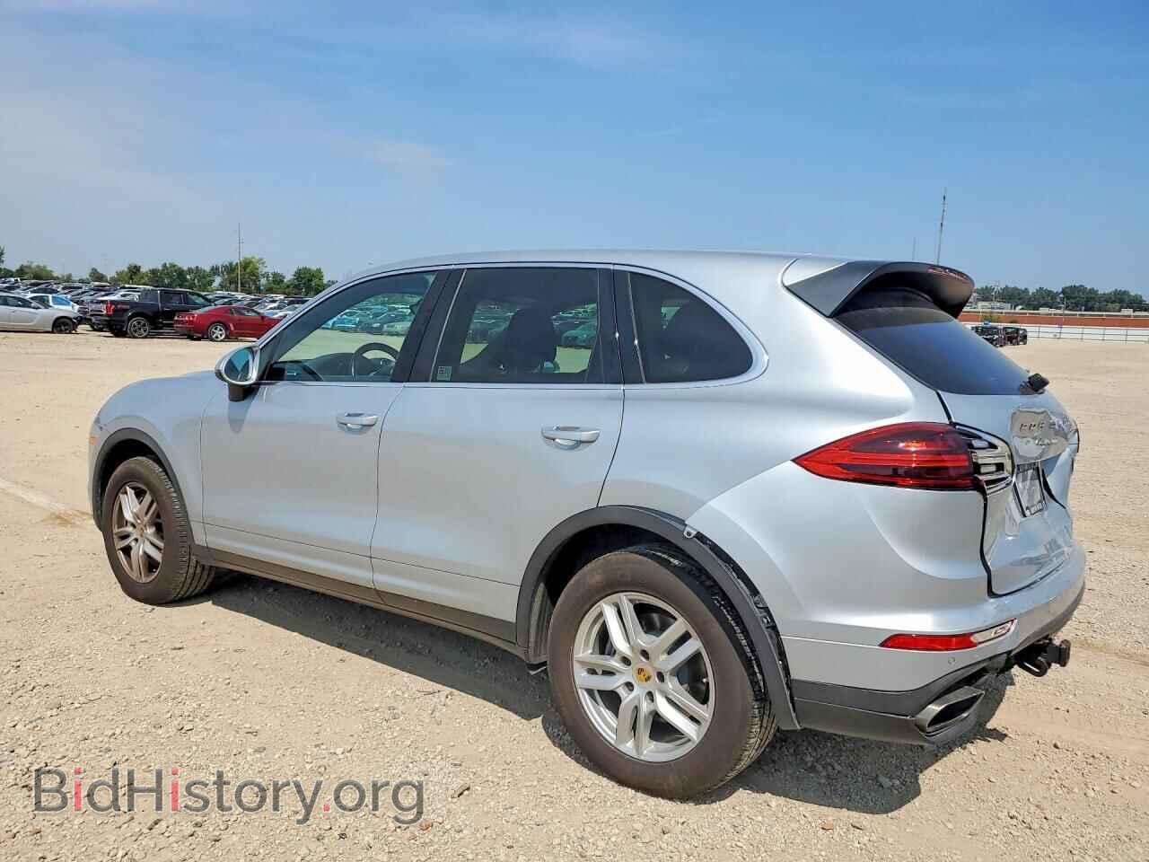 2018 PORSCHE CAYENNE - VIN: WP1AA2A20JKA03787 - Photo 2