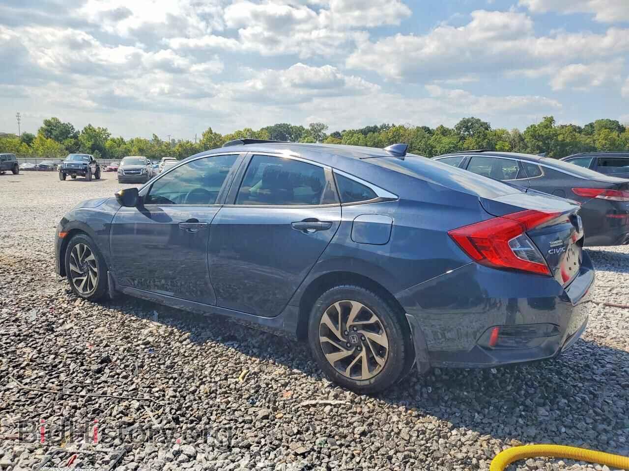 2017 HONDA CIVIC - VIN: 19XFC2F87HE042470 - Фото 2