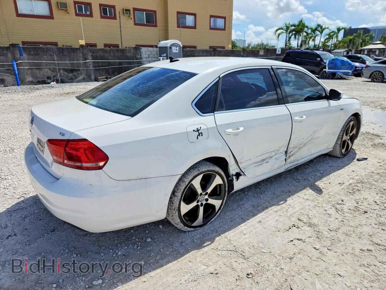 2015 VOLKSWAGEN PASSAT - VIN: 1VWAS7A32FC111430 - Фото 3