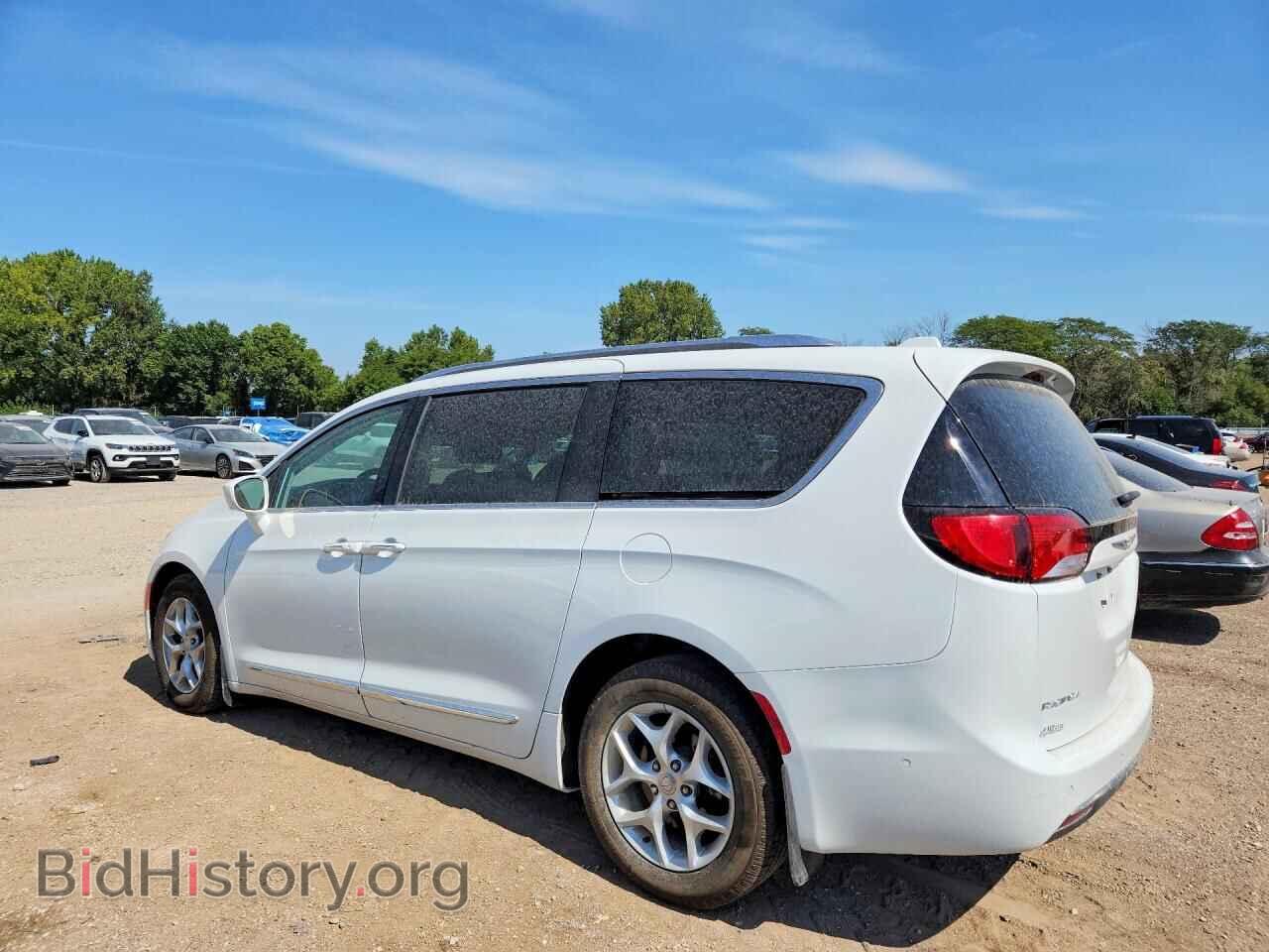 2018 CHRYSLER PACIFICA - VIN: 2C4RC1EG8JR106648 - Photo 2