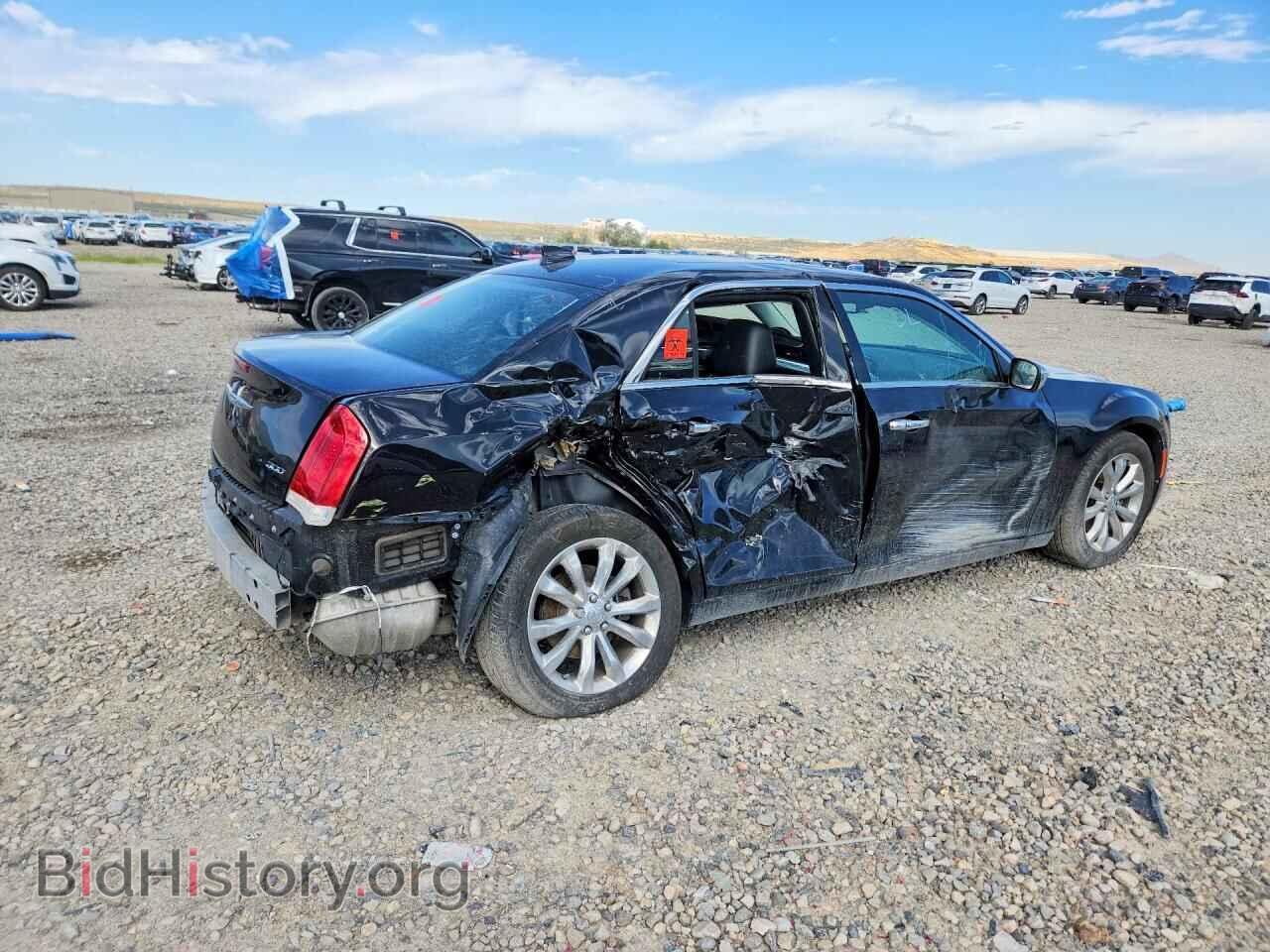 2018 CHRYSLER 300 - VIN: 2C3CCAKG6JH118091 - Фото 3