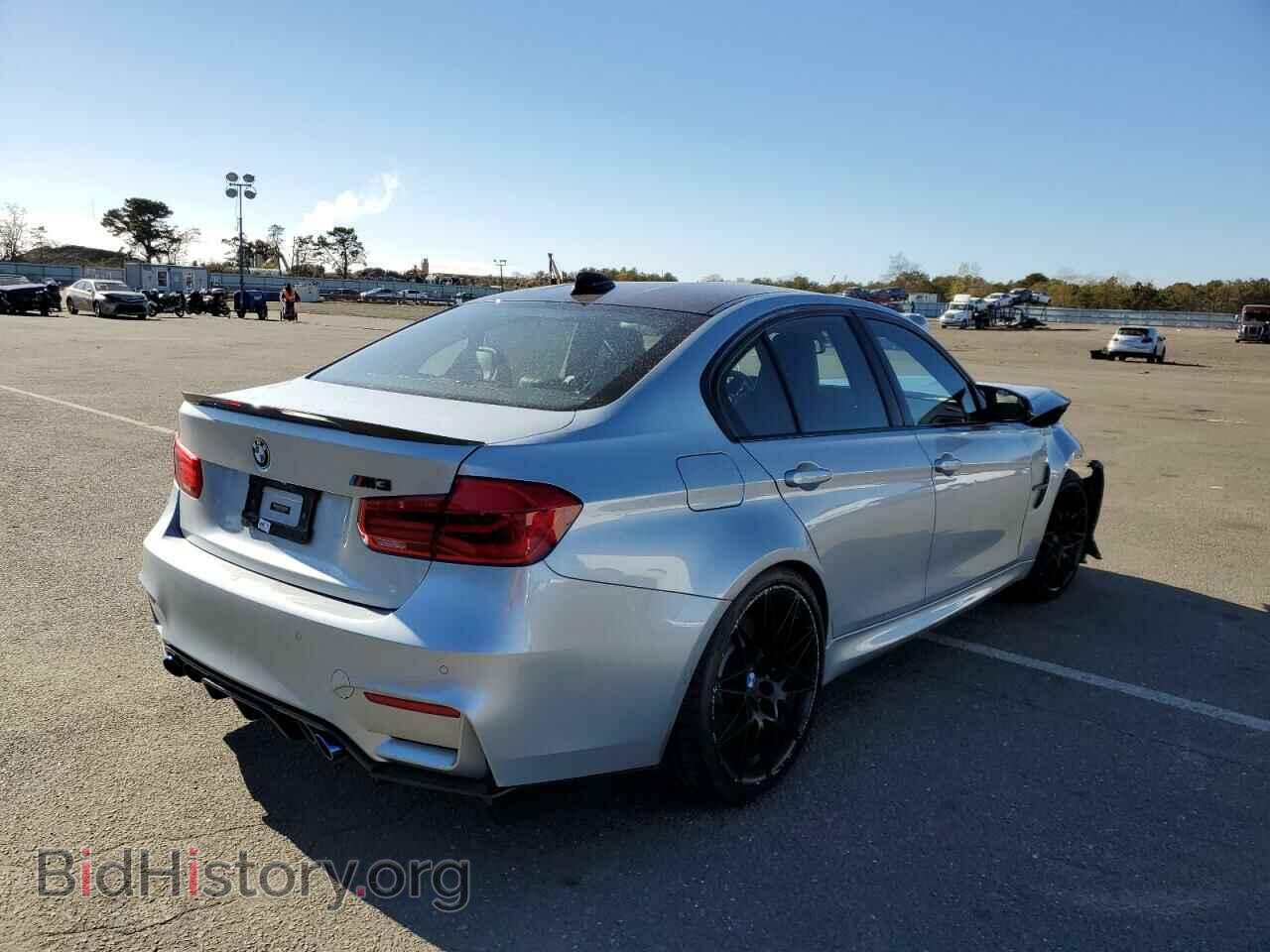 2017 BMW M3 - VIN: WBS8M9C37H5G85576 - Фото 4