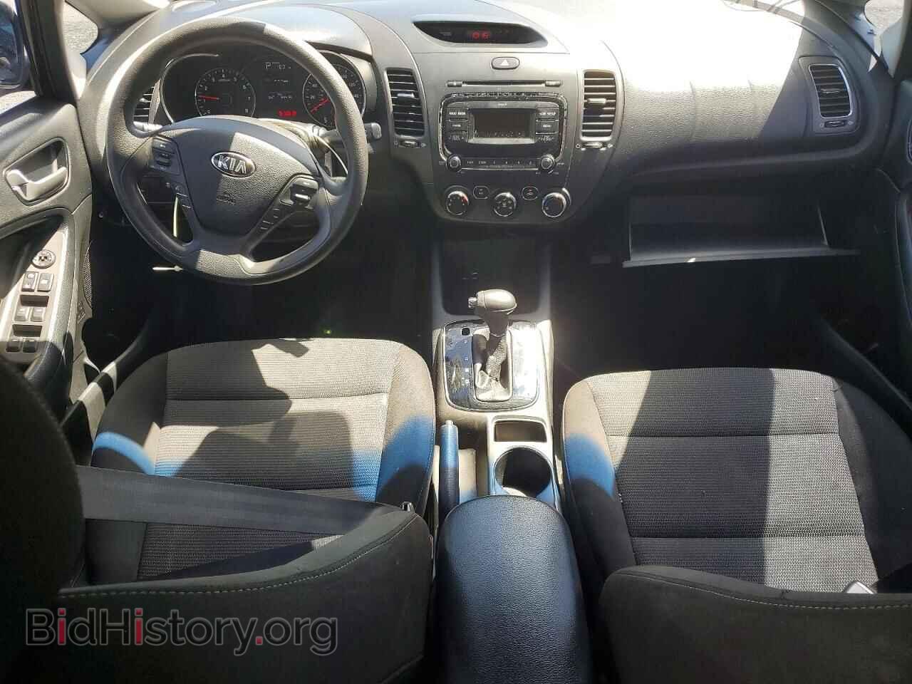 2017 KIA FORTE - VIN: 3KPFK4A73HE036355 - Photo 8