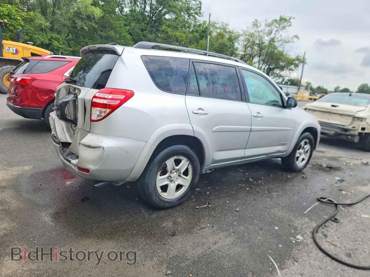 2011 TOYOTA RAV4 - VIN: 2T3YF4DV4BW064765 - Photo 3