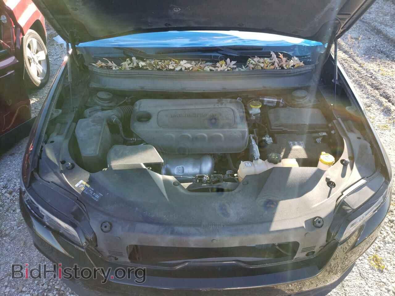 2019 JEEP CHEROKEE - VIN: 1C4PJLCB2KD381663 - Photo 7