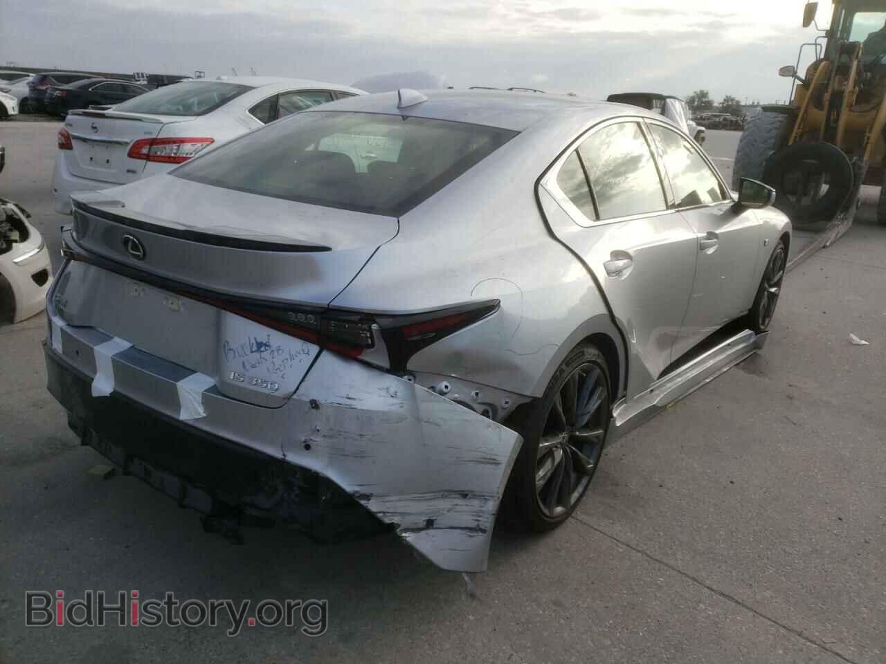 2021 LEXUS IS - VIN: JTHGZ1B21M5046579 - Фото 4