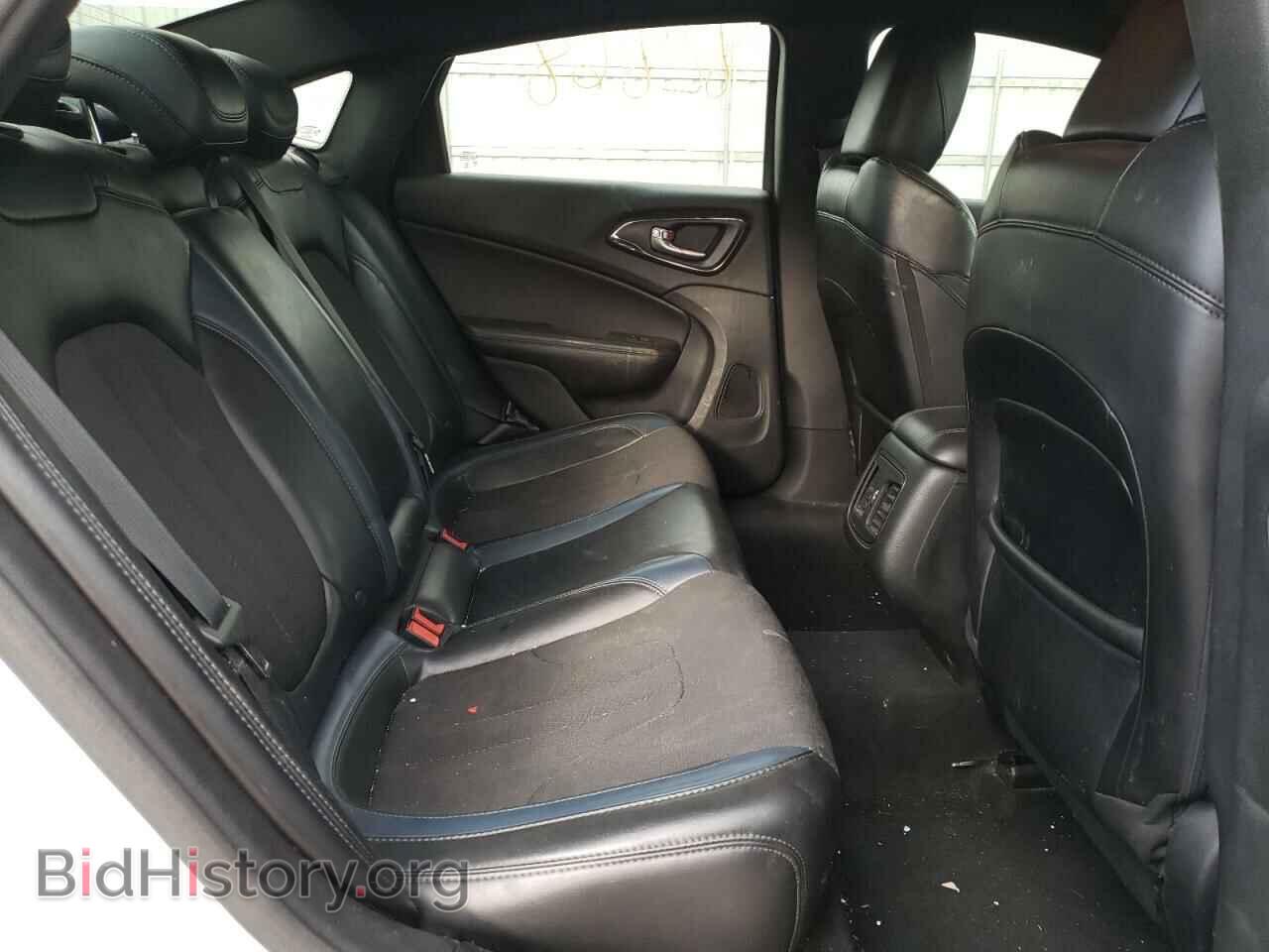 2015 CHRYSLER 200 - VIN: 1C3CCCBB2FN564219 - Photo 6