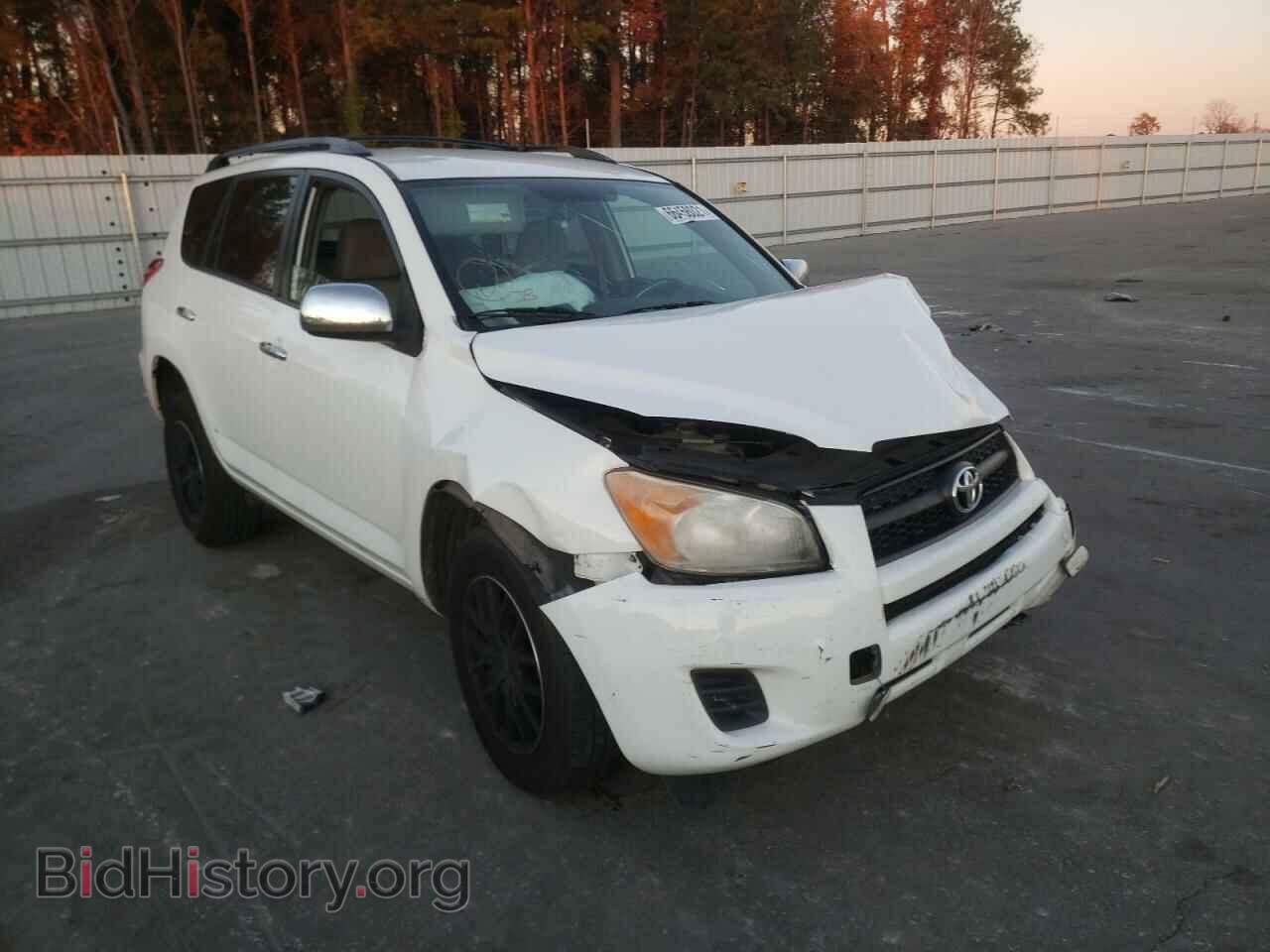 Photo 2T3ZF4DV7BW094346 - TOYOTA RAV4 2011