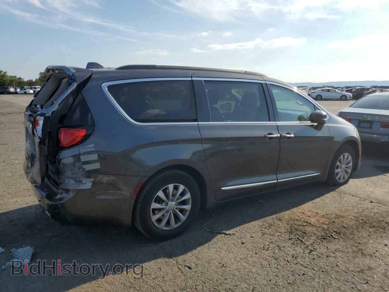2017 CHRYSLER PACIFICA - VIN: 2C4RC1BG2HR584367 - Фото 3