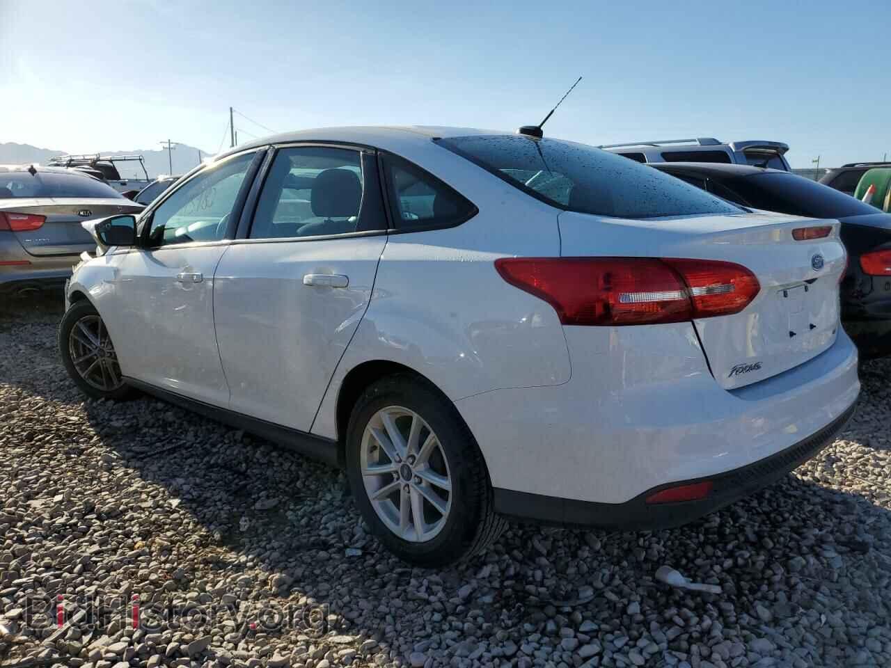 2017 FORD FOCUS - VIN: 1FADP3F2XHL271512 - Фото 2