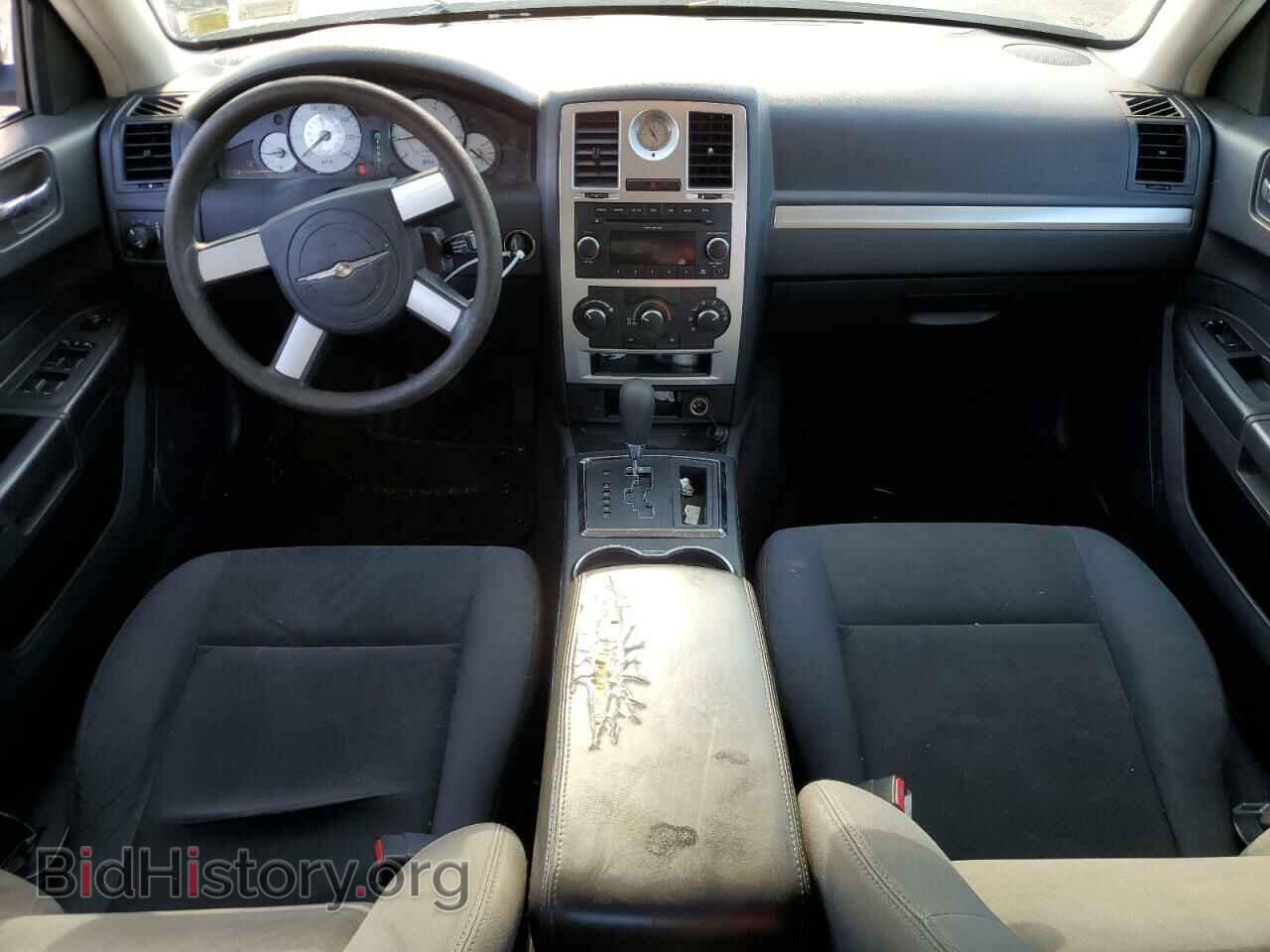 2010 CHRYSLER 300 - VIN: 2C3CA4CD8AH101353 - Фото 8