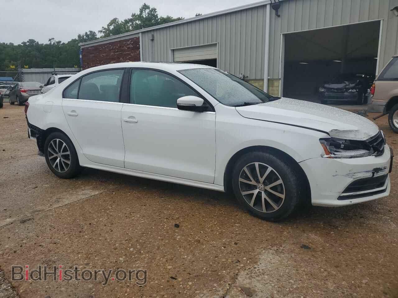 2017 VOLKSWAGEN JETTA - VIN: 3VWDB7AJ2HM402877 - Фото 4
