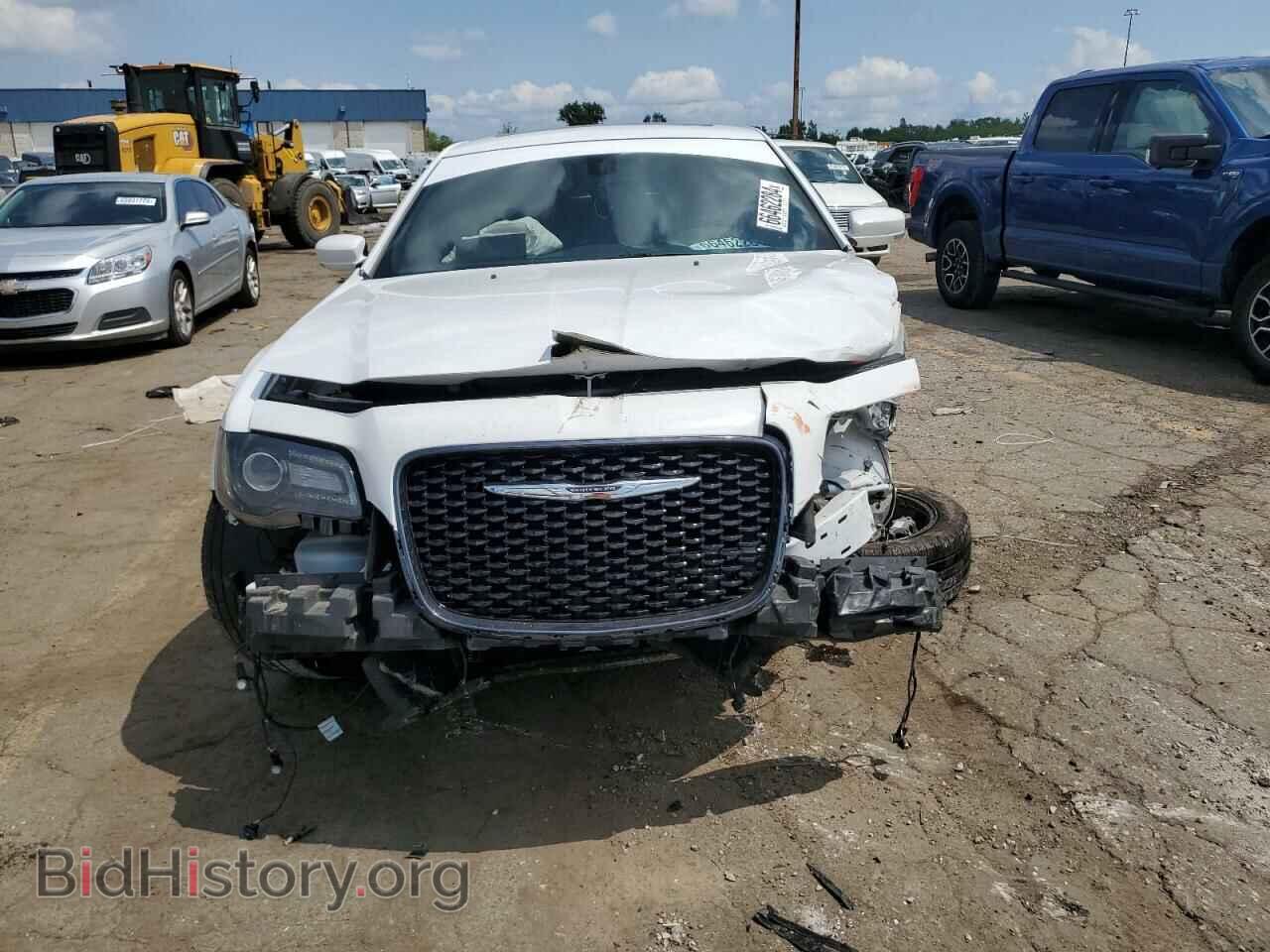 2017 CHRYSLER 300 - VIN: 2C3CCAGG2HH616615 - Фото 5