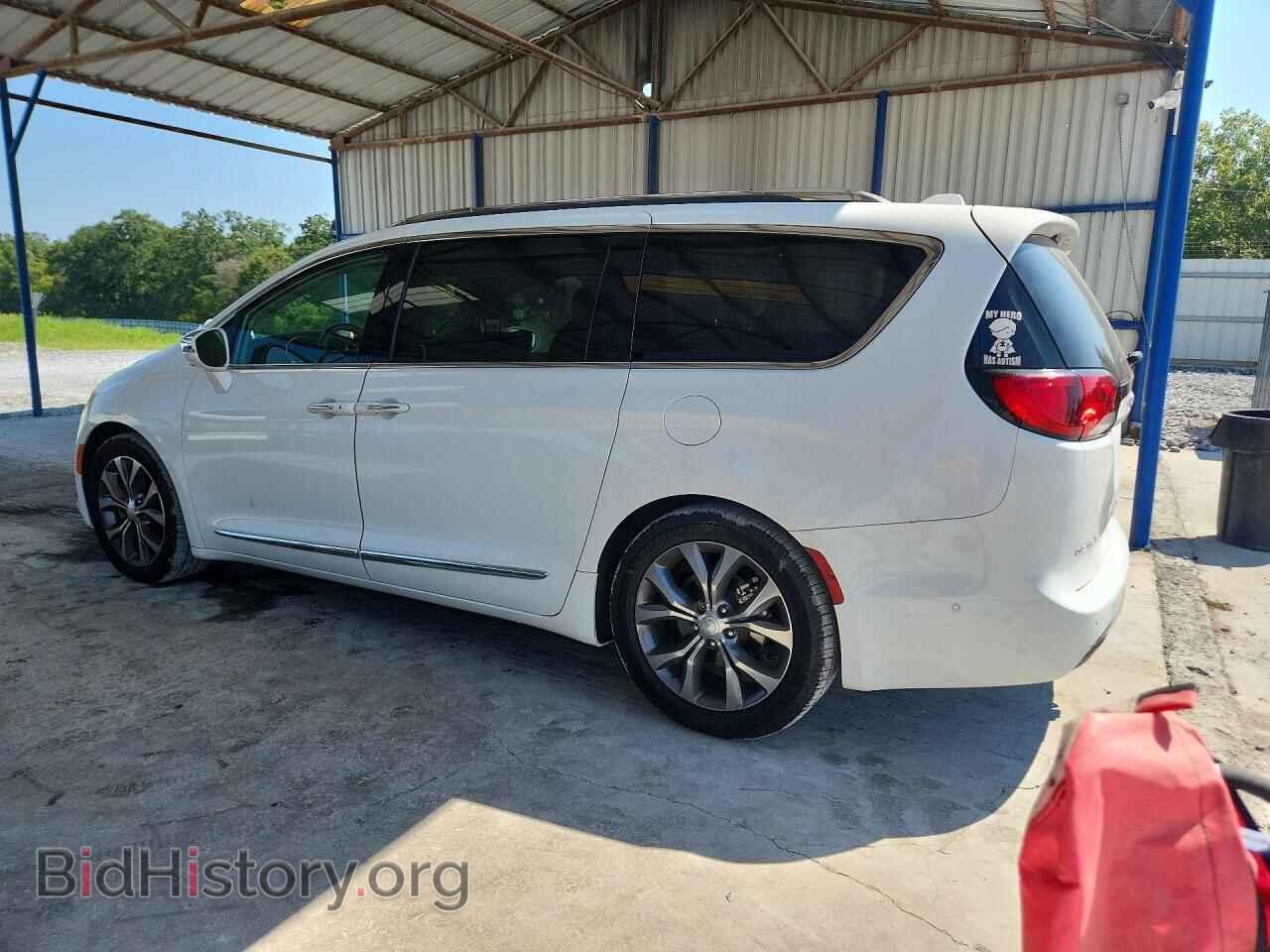 2018 CHRYSLER PACIFICA - VIN: 2C4RC1GGXJR321865 - Photo 2