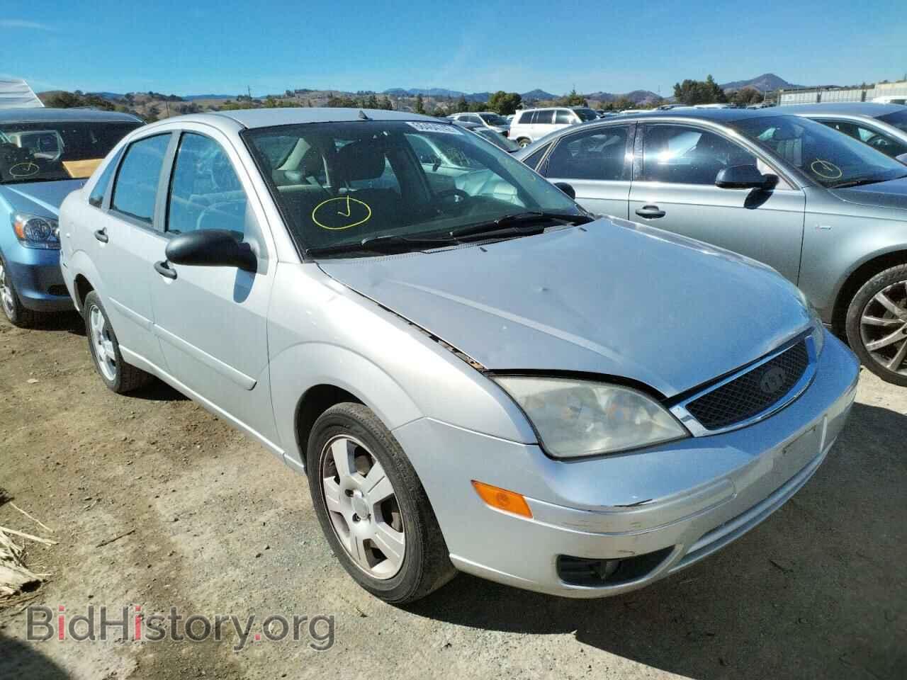 Фотография 1FAHP34N77W208542 - FORD FOCUS 2007