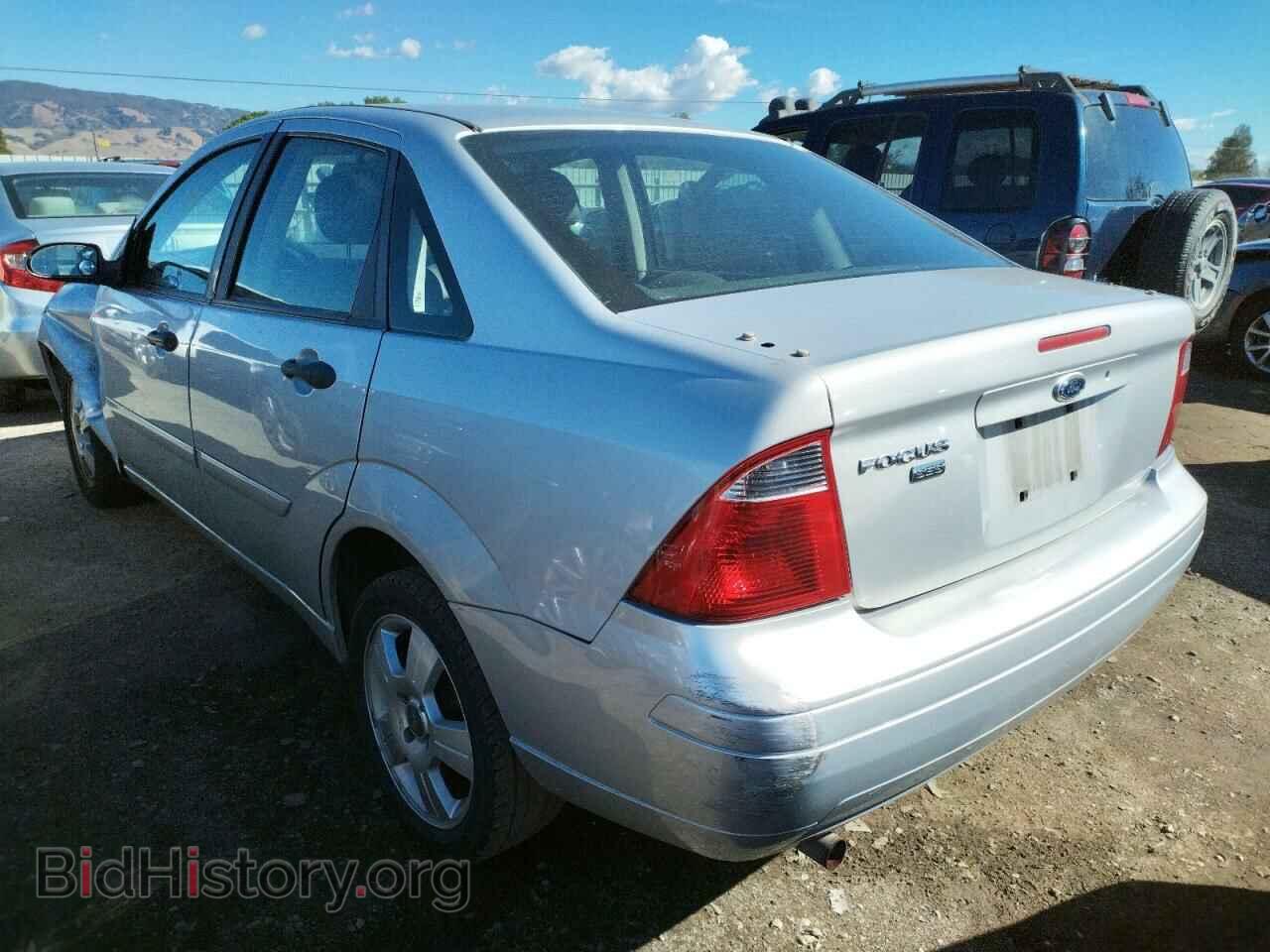 2007 FORD FOCUS - VIN: 1FAHP34N77W208542 - Фото 3