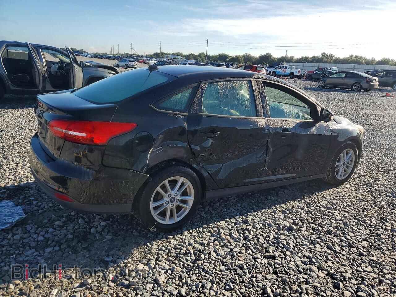 2017 FORD FOCUS - VIN: 1FADP3F2XHL275107 - Photo 3