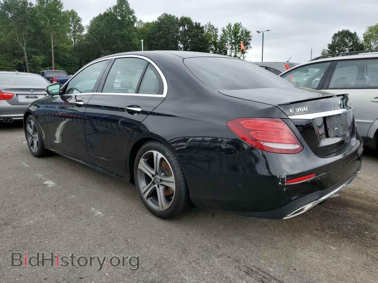2017 MERCEDES-BENZ E-CLASS - VIN: WDDZF4KB9HA231891 - Фото 2