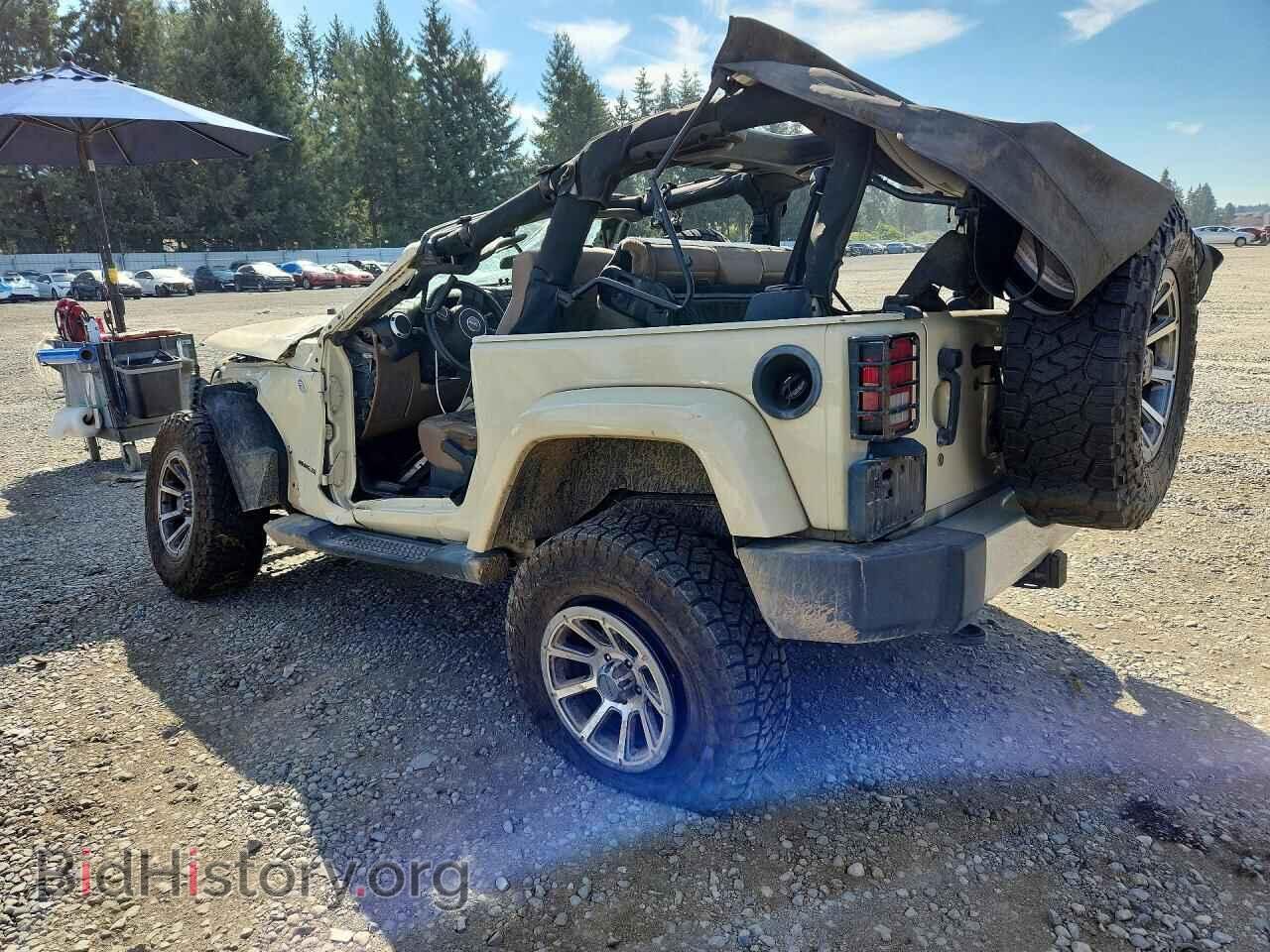 2011 JEEP WRANGLER - VIN: 1J4AA5D18BL566260 - Фото 2
