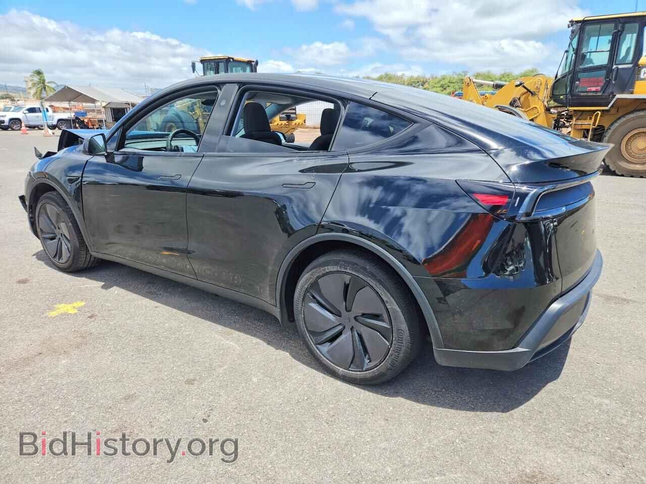 2026 TESLA MODEL Y - VIN: 7SAYGDED2TF429828 - Photo 2