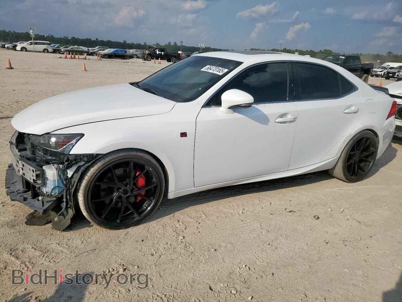 Photo JTHBA1D28J5065141 - LEXUS IS 2018