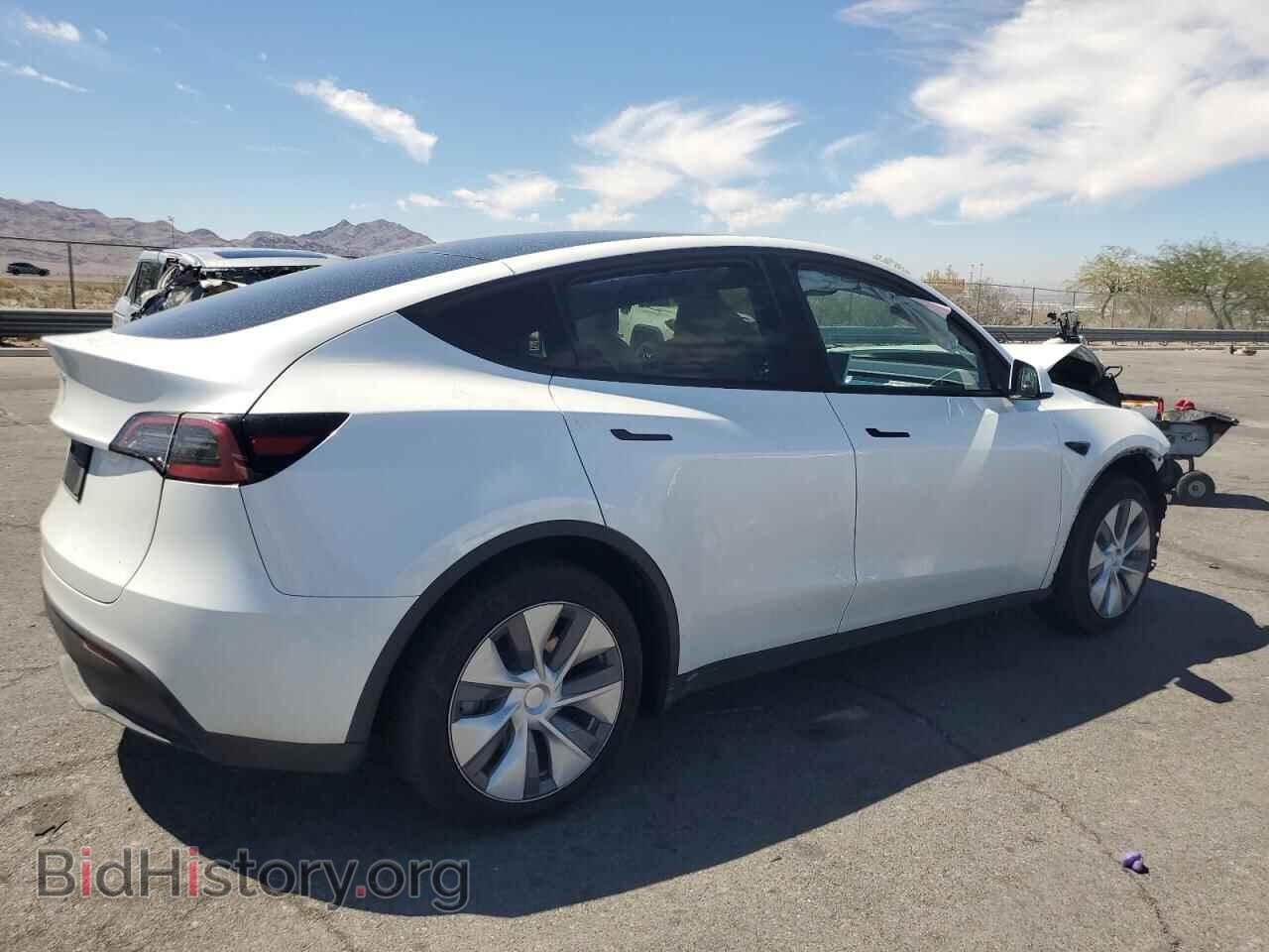 2023 TESLA MODEL Y - VIN: 7SAYGDED9PF942077 - Photo 3