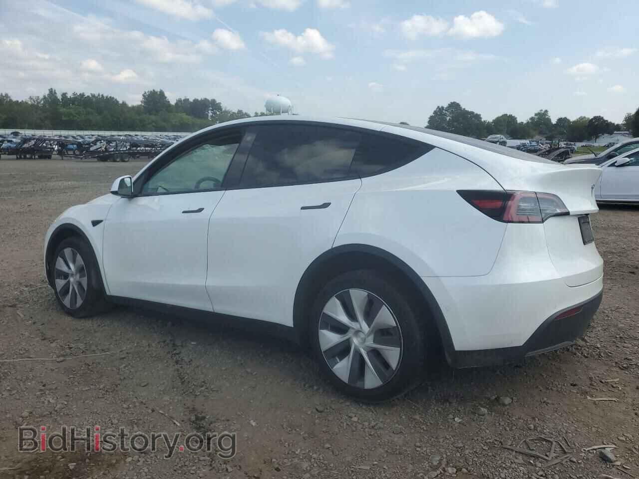 2022 TESLA MODEL Y - VIN: 7SAYGDEE8NF309642 - Фото 2