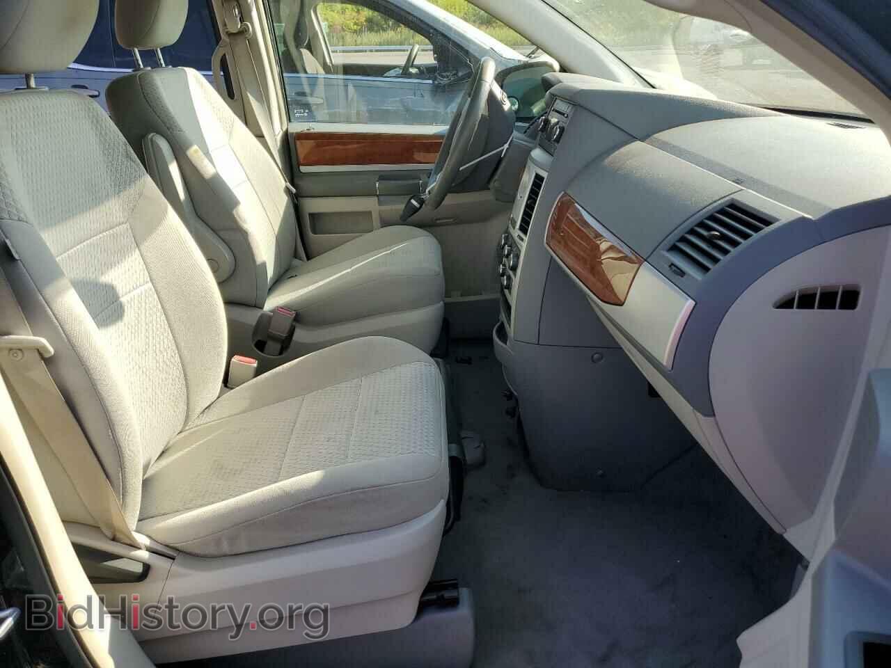 2009 CHRYSLER MINIVAN - VIN: 2A8HR54179R627752 - Фото 7