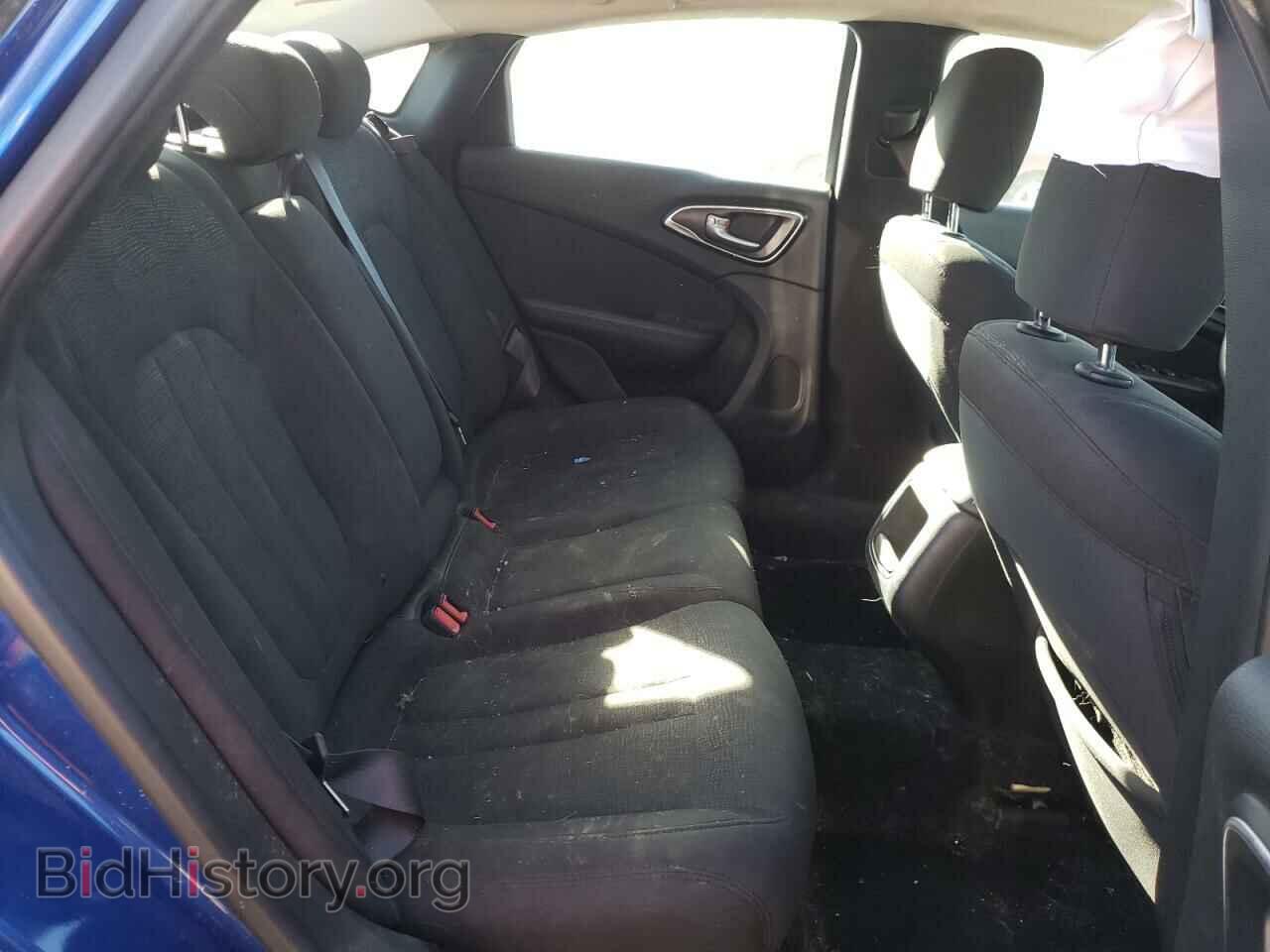 2016 CHRYSLER 200 - VIN: 1C3CCCAB2GN108353 - Фото 6