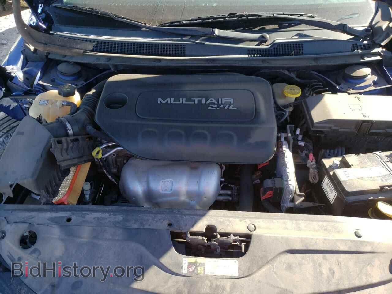 2016 CHRYSLER 200 - VIN: 1C3CCCAB2GN108353 - Фото 7