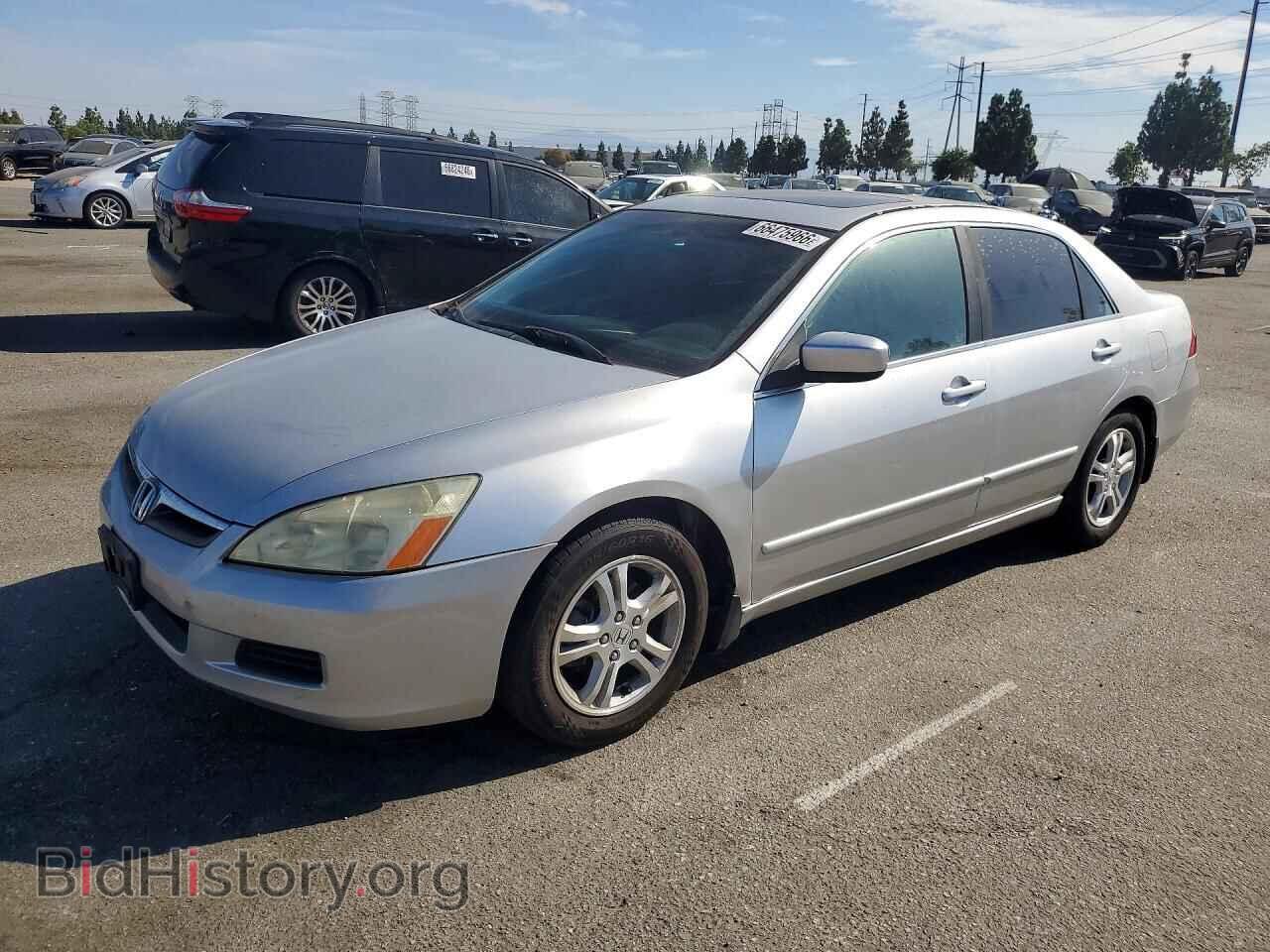 Photo 1HGCM56767A172493 - HONDA ACCORD 2007