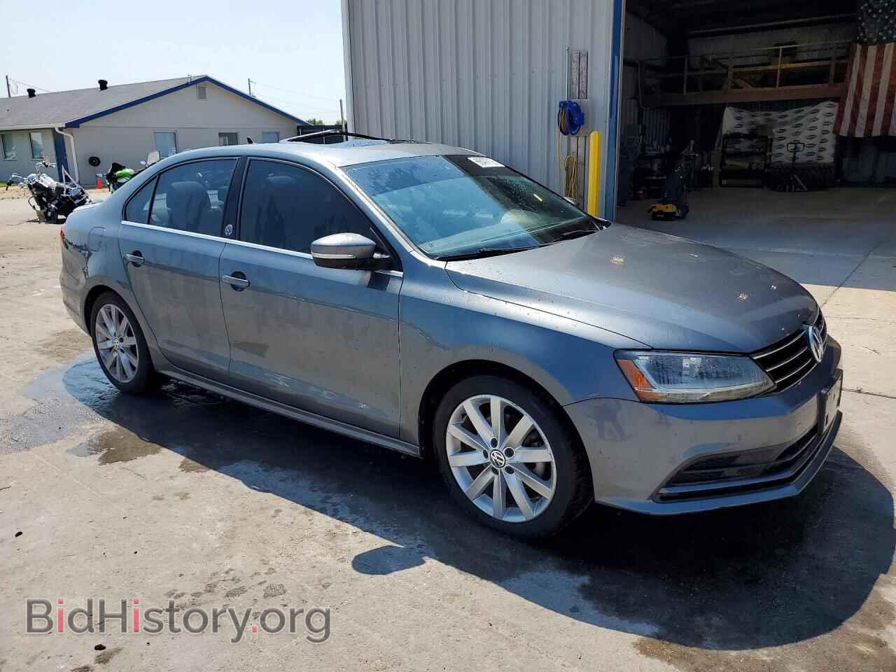2017 VOLKSWAGEN JETTA - VIN: 3VWDB7AJ4HM323761 - Фото 4