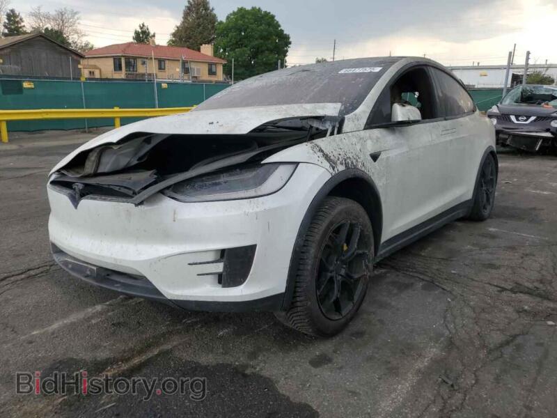2020 Tesla MODEL X (VIN 5YJXCBE4XLF232043) — фото 1 из 12, Copart, повреждение: пожар