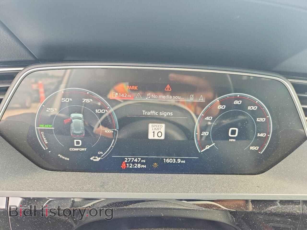 2022 AUDI E-TRON - VIN: WA1LAAGE8NB042262 - Photo 9