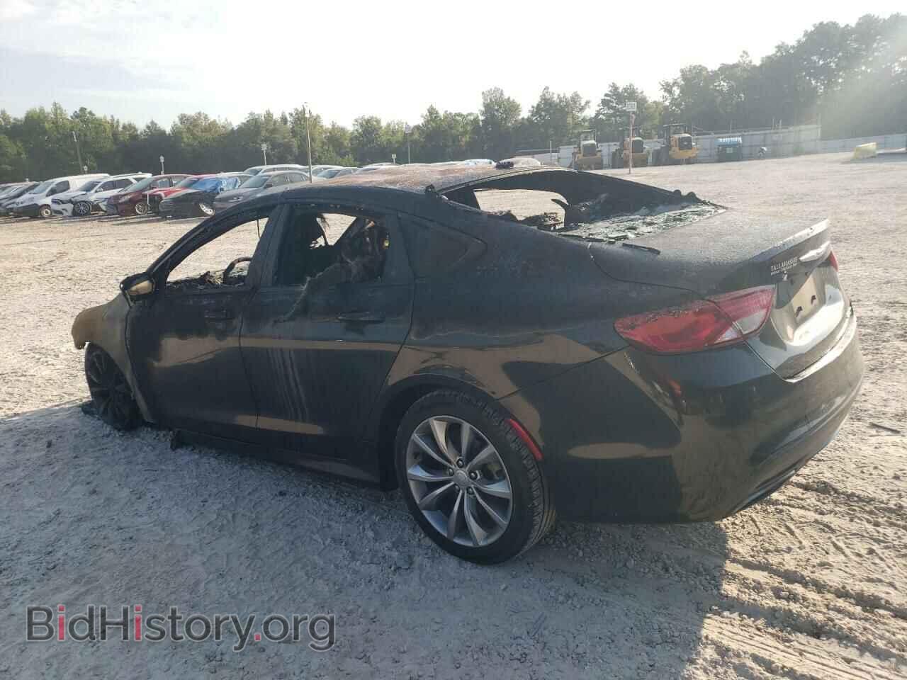 2016 CHRYSLER 200 - VIN: 1C3CCCBB5GN138140 - Фото 2