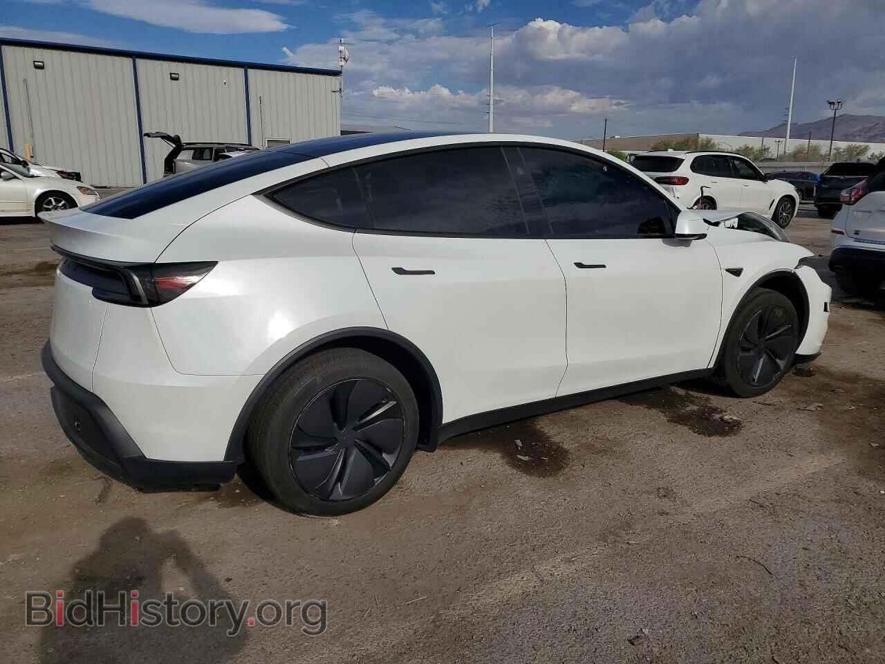 2026 TESLA MODEL Y - VIN: 7SAYGDED8TF404996 - Photo 3