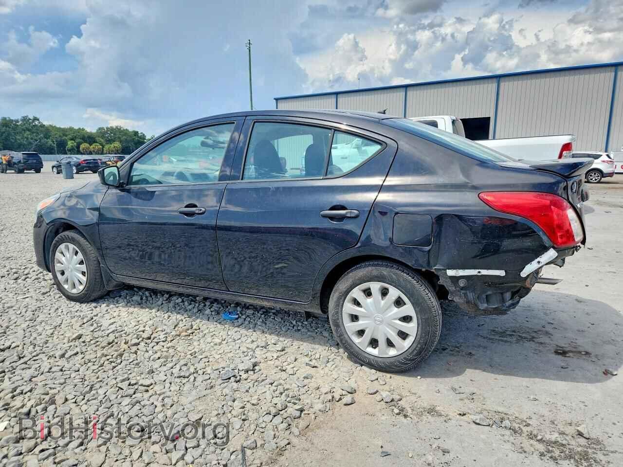 2017 NISSAN VERSA - VIN: 3N1CN7AP3HL828841 - Photo 2