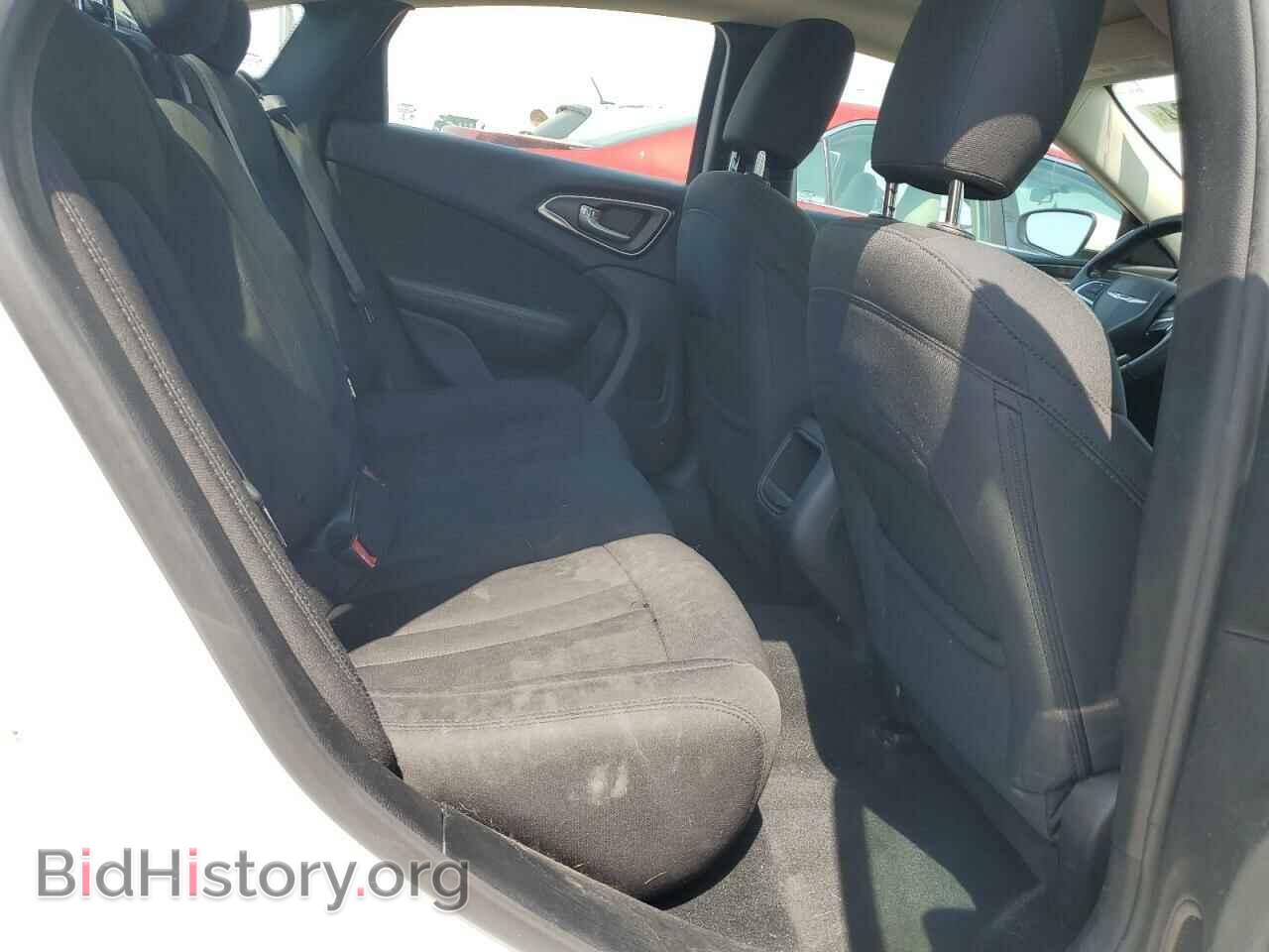 2016 CHRYSLER 200 - VIN: 1C3CCCFB8GN195796 - Фото 10