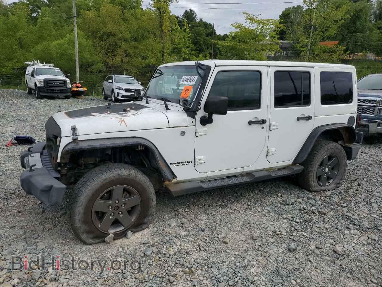 Photo 1J4BA3H1XBL615400 - JEEP WRANGLER 2011