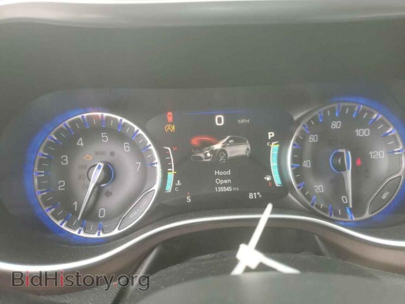 2018 Chrysler PACIFICA (VIN 2C4RC1EG7JR113929) — photo 9 of 13