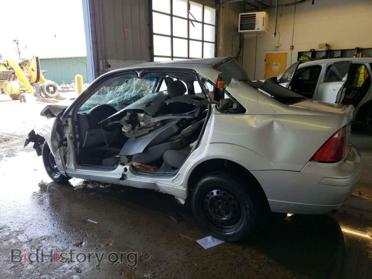2007 FORD FOCUS - VIN: 1FAFP34NX7W100858 - Фото 2
