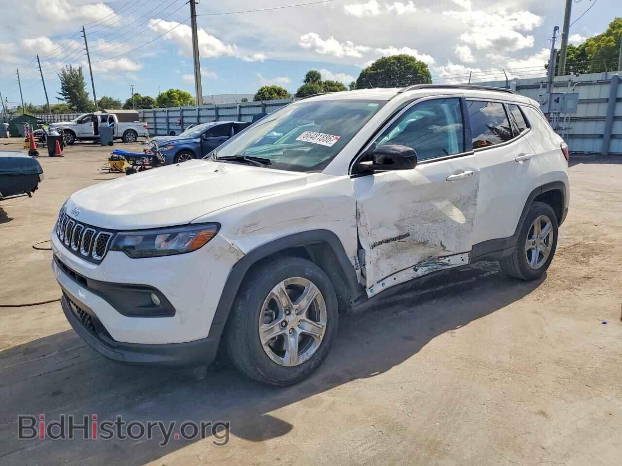 Photo 3C4NJDBN0PT559841 - JEEP COMPASS 2023