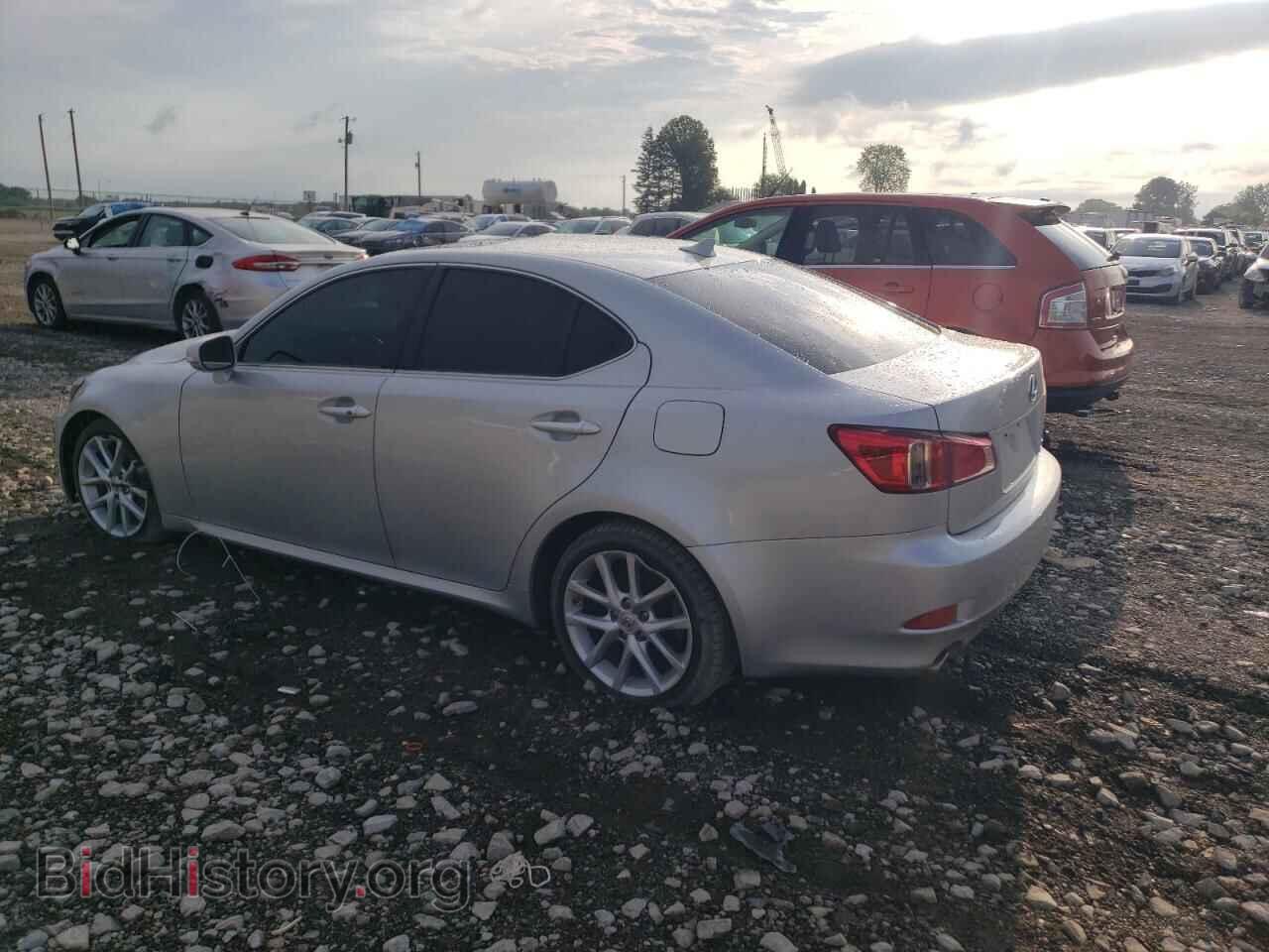2012 LEXUS IS - VIN: JTHCF5C27C5057081 - Фото 2