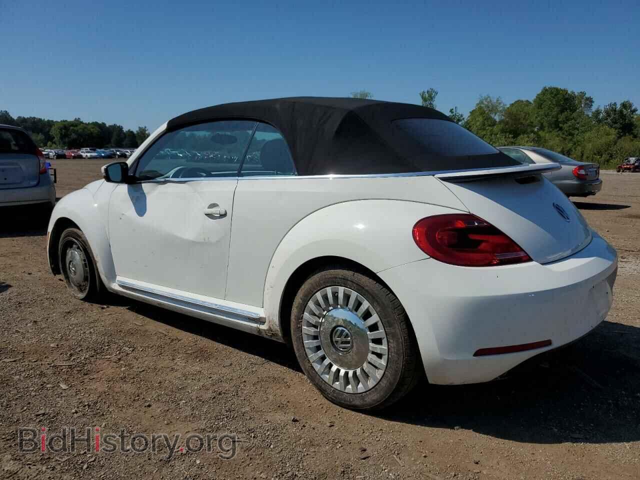 2013 VOLKSWAGEN BEETLE - VIN: 3VW5X7AT2DM816839 - Фото 2