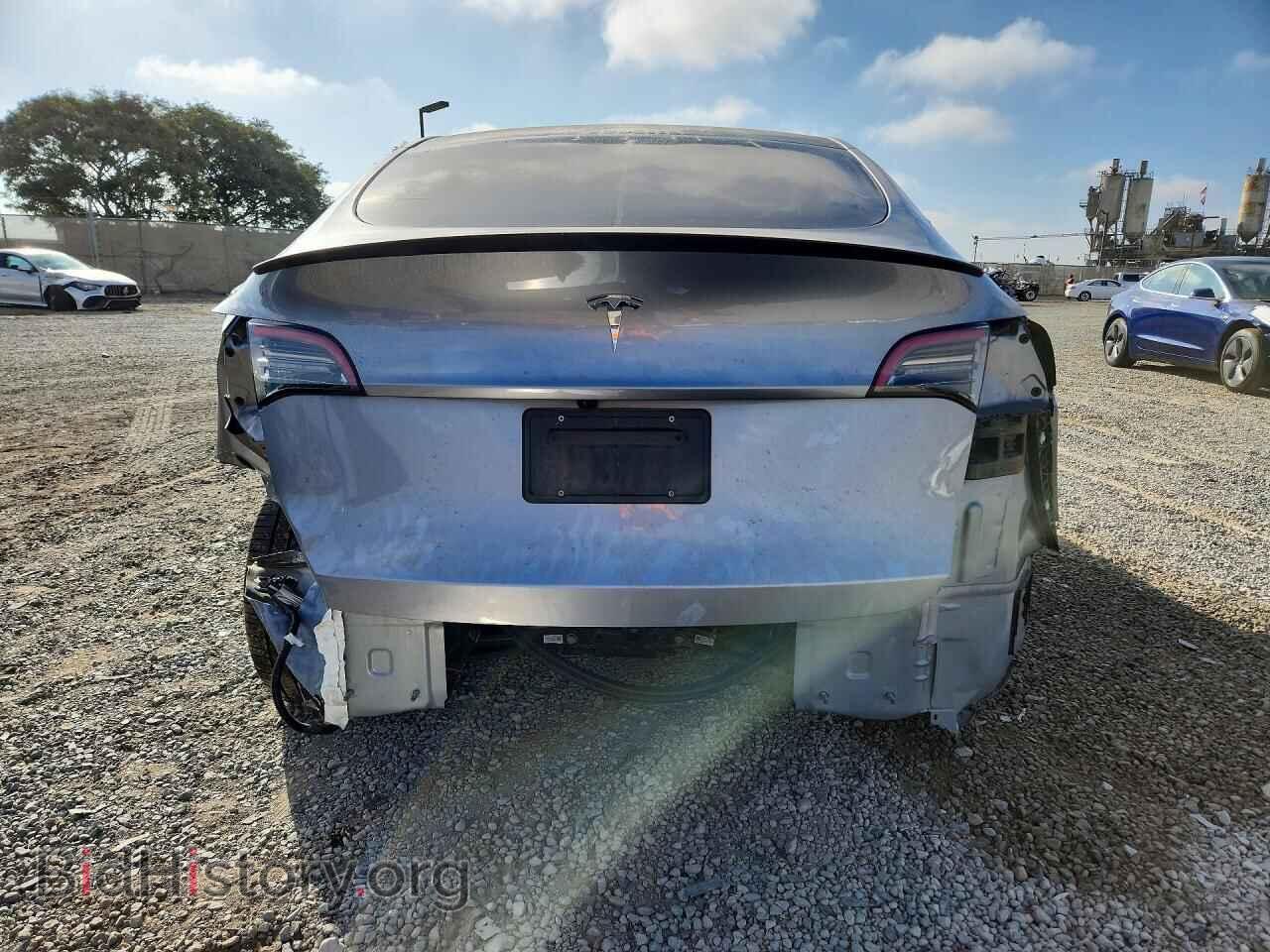 2024 TESLA MODEL Y - VIN: 7SAYGDED4RA320020 - Photo 6
