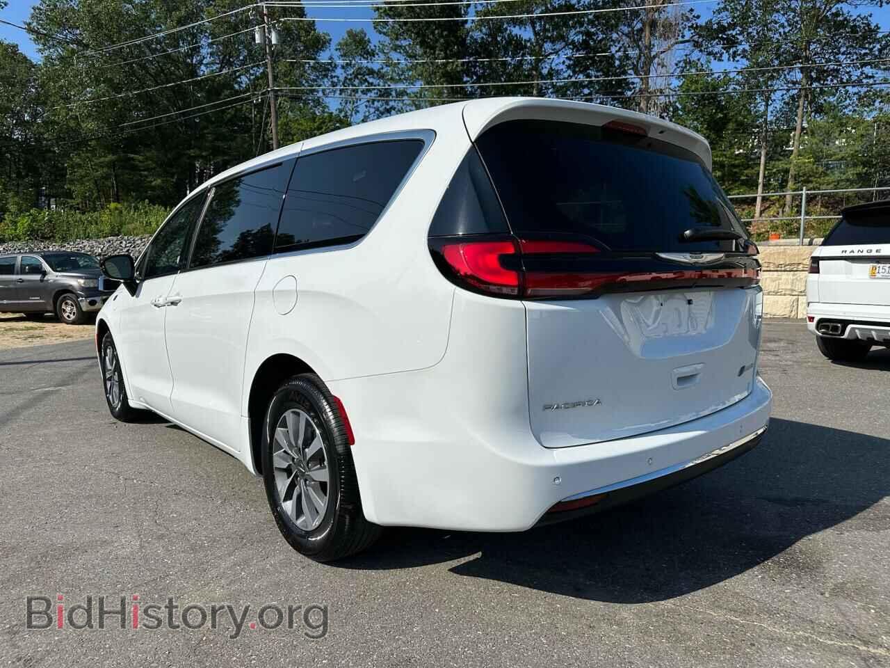 2025 CHRYSLER PACIFICA - VIN: 2C4RC1S70SR565422 - Фото 2