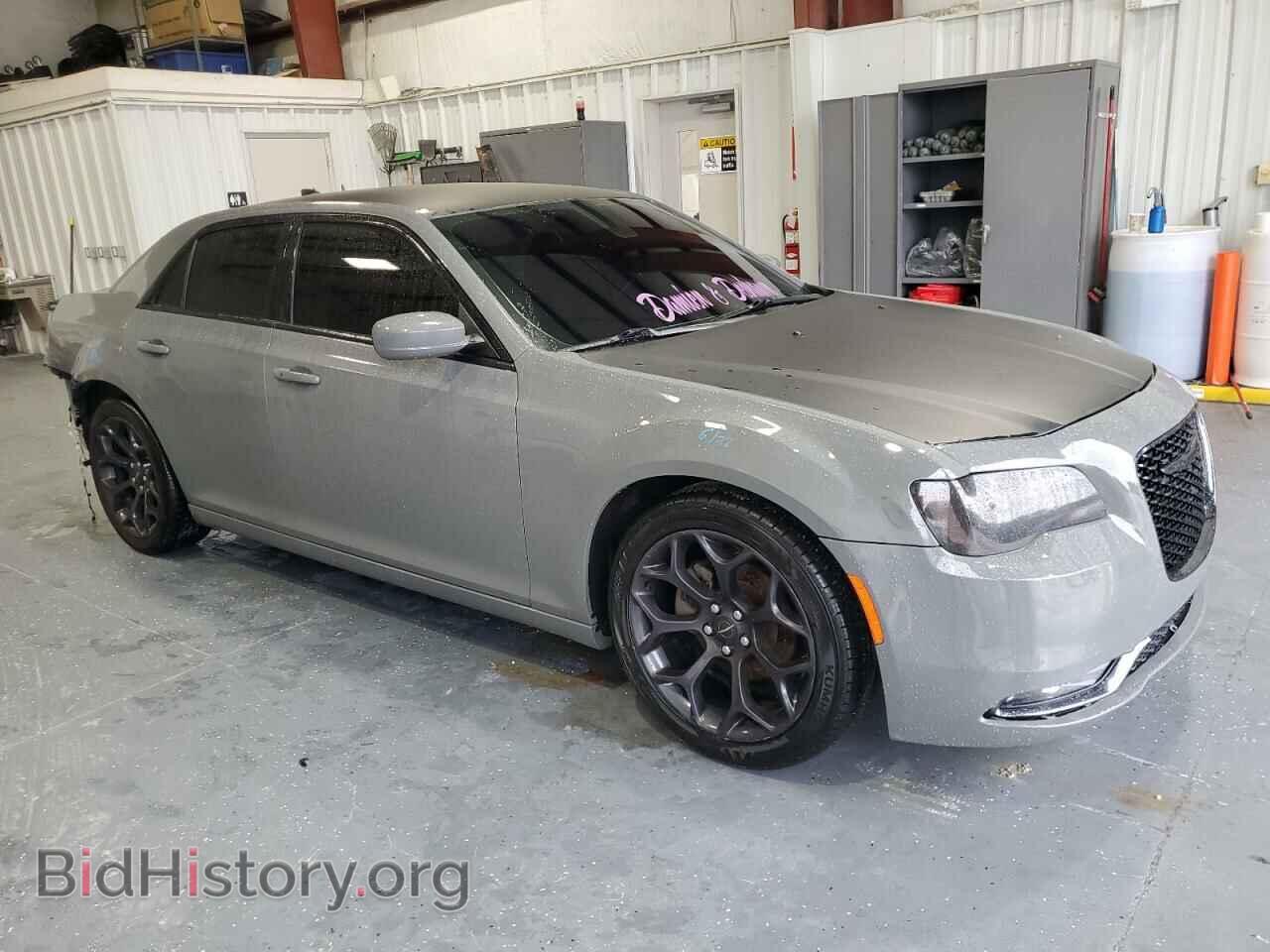 2019 CHRYSLER 300 - VIN: 2C3CCABG2KH640489 - Фото 4